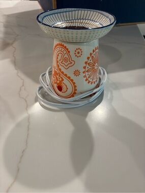 Scentsy Orange and Blue Electric Warmer